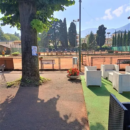 Fronte Del Golf Rapallo