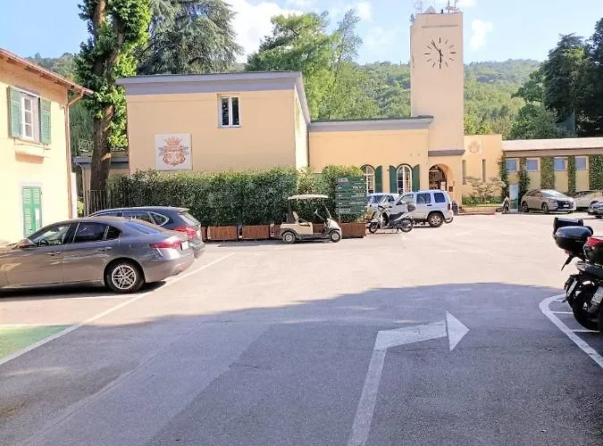 Fronte Del Golf Rapallo