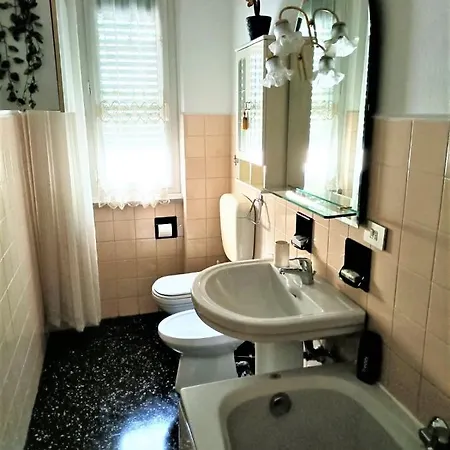 Fronte Del Golf Rapallo