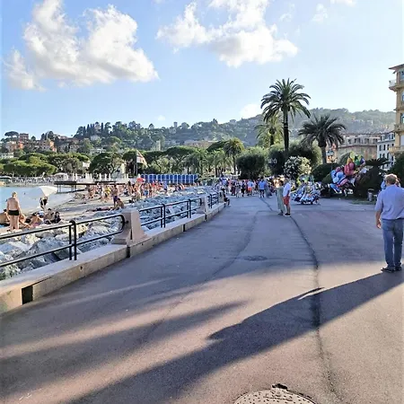 Fronte Del Golf * Rapallo