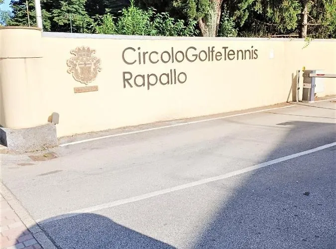 Fronte Del Golf